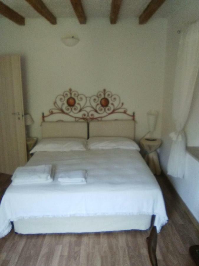 Il Gelsomino Bed and Breakfast Ιζέο Εξωτερικό φωτογραφία